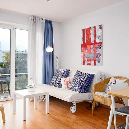 Kapitaenshaus Nr 10 * Laboe