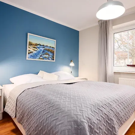 Kapitaenshaus Nr 10 * Laboe